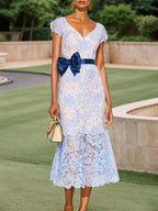 Robe midi sirène classique en organza bleu avec nœud, jacquard, manches courtes, embellie de strass hotfix