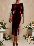 Weinrot Samt-Midikleid mit Imitationsperlen, Bootsausschnitt und halblangen Ärmeln