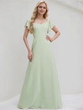 Vestido de dama de honor largo de gasa celadón, línea A, escote en V, mangas cortas y con volantes