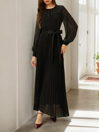 Schwarzes plissiertes Mesh-Chiffon Kleid mit Rundhalsausschnitt, langen Ballonärmeln und A-Linien-Maxilänge