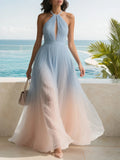 Hellblaues plissiertes Chiffon Neckholder Ärmelloses A-Linien Maxi Kleid