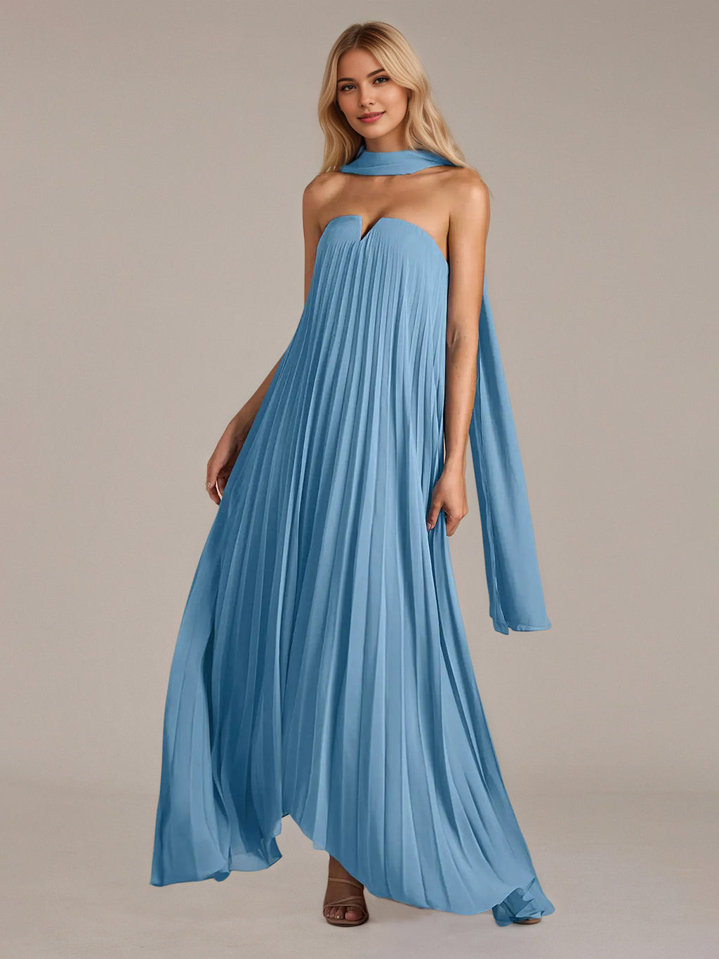 Blaues A-Linien Satin Schulterfreies Ärmelloses bodenlanges Kleid