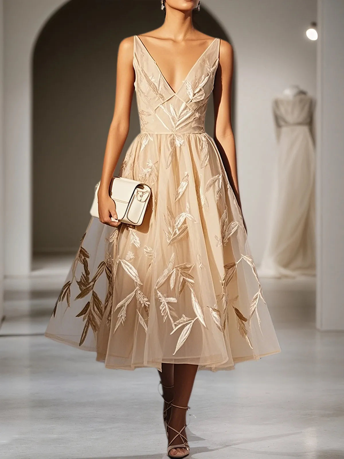 Vestido Midi Clássico Bege com Decote V, Sem Mangas, Linha A e Flores 3D