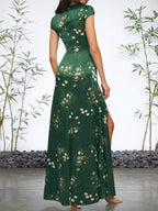 Grünes Blumen A-Linien Maxikleid mit kurzen Ärmeln und Schlitz