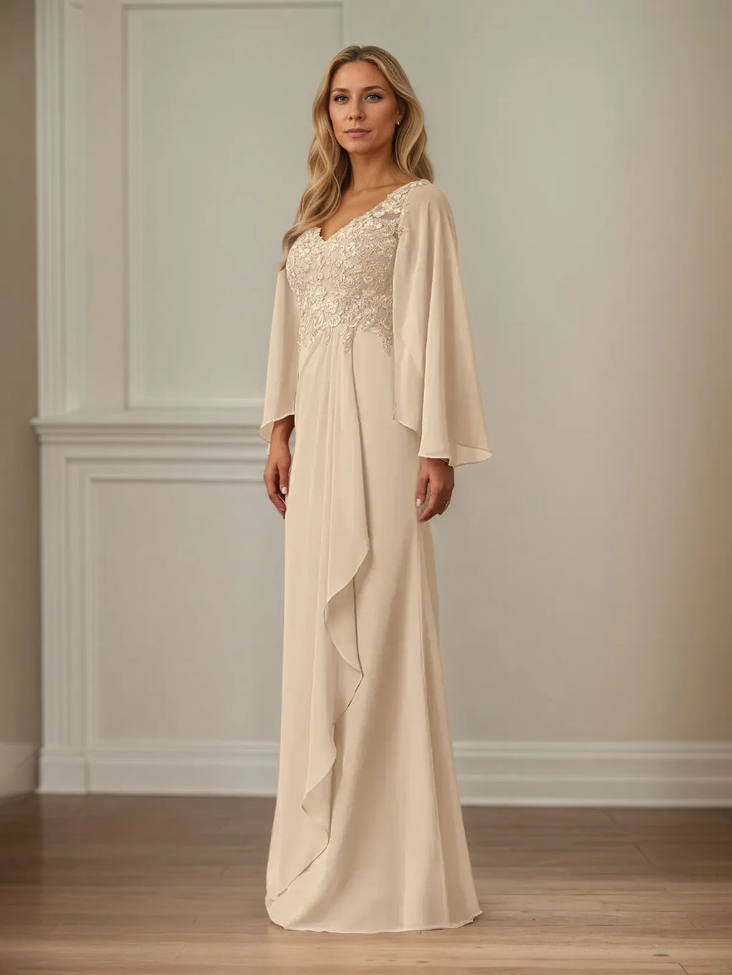 Etui/Kolumnen Chiffon V-Ausschnitt Langarm Bodenlanges Brautmutterkleid mit Applikationen