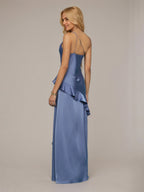 Schieferblaues Etuikleid/Säulenkleid aus Satin, asymmetrisch, ärmellos, bodenlang mit Rüschen