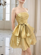 A-Linien trägerloses, gerades, kurzes Homecoming-Kleid mit Schleife