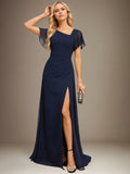 Etui-/Säulen-Kleid aus asymmetrischem bodenlangem Chiffon mit Falten