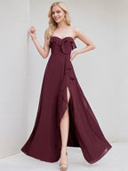 Abito damigella a linea A in chiffon Cabernet con scollo a cuore, senza maniche e lungo fino a terra