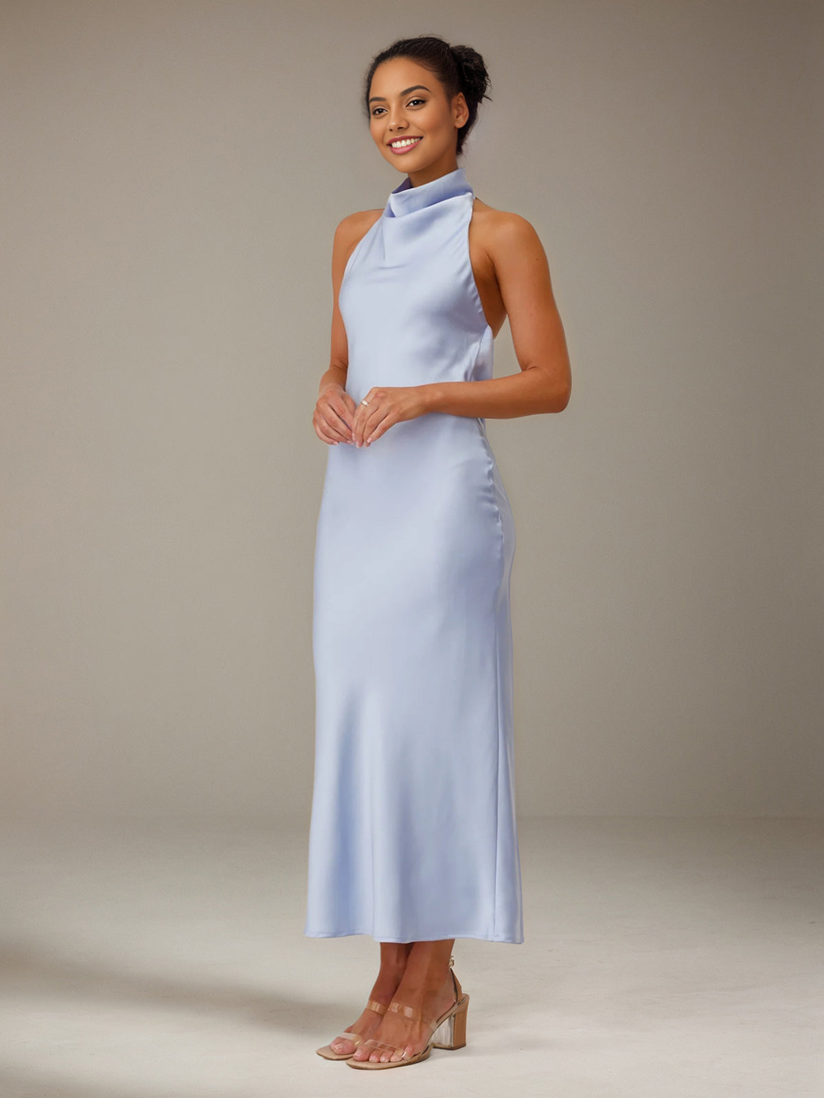 Vestidos de Dama de Honra em Cetim Azul, Modelo Tubinho/Coluna, Decote Alto, Comprimento Tornozelo