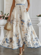 Vestido longo evasê de chiffon branco floral plissado, decote halter e sem mangas