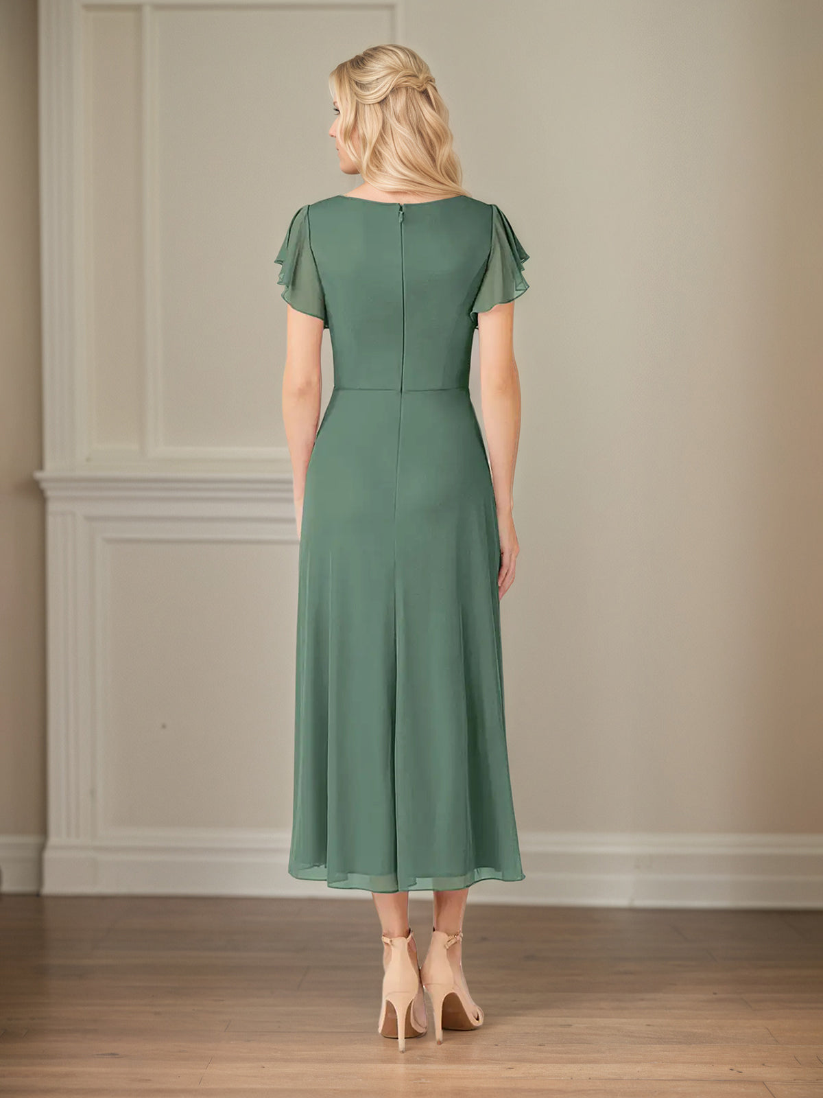 Grünes A-Linien Chiffon V-Ausschnitt kurzärmliges Tee-Länge Mutter-des-Braut-Kleid