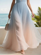Hellblaues plissiertes Chiffon Neckholder Ärmelloses A-Linien Maxi Kleid
