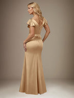 Champagner Trompeten-/Meerjungfrau-Satin V-Ausschnitt Kleid mit kurzen Ärmeln und Schlitz, bodenlang