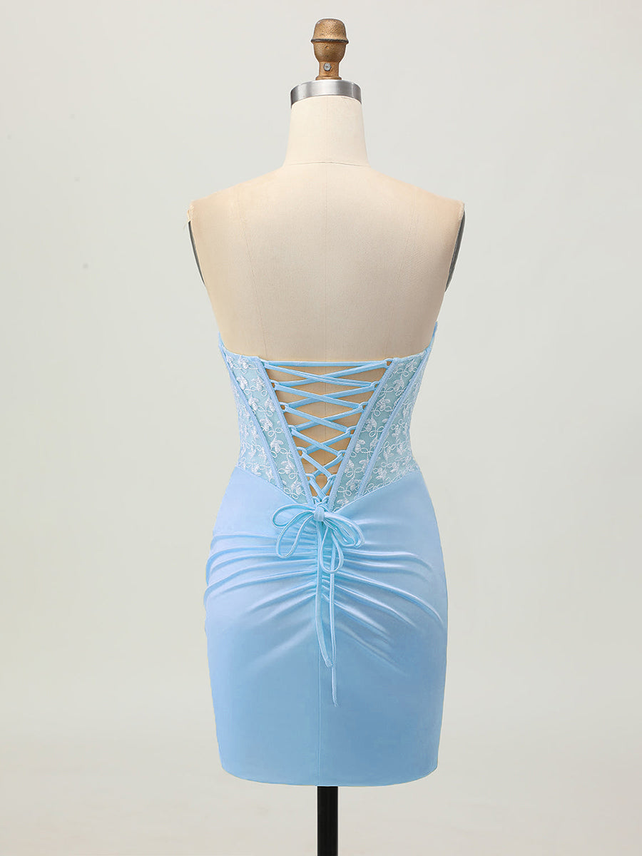 Robe bustier moulante en satin avec corset et laçage dans le dos pour bal de promo