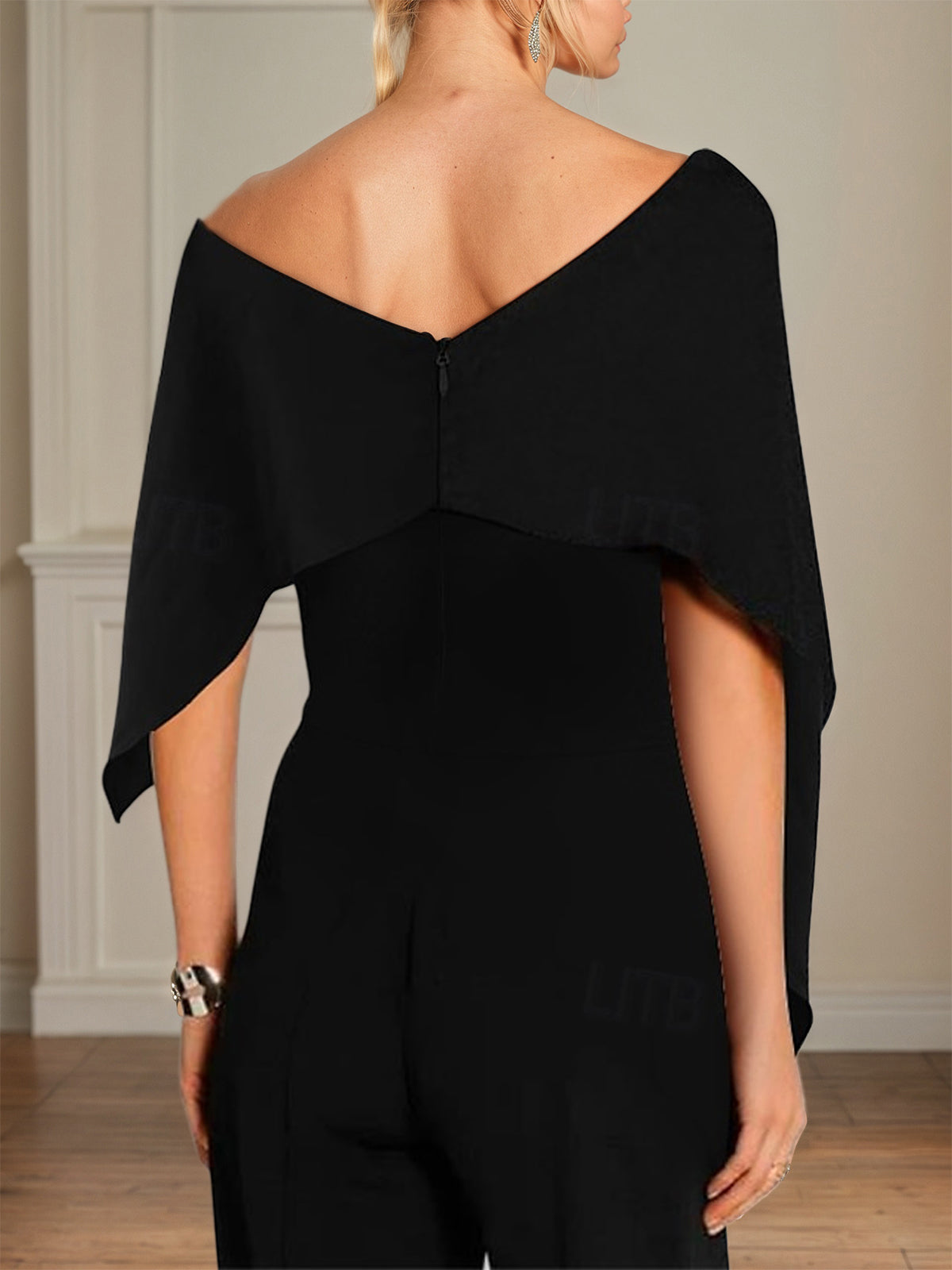 Schwarzer Chiffon-Jumpsuit, asymmetrische kurze Ärmel, bodenlang, Brautmutterkleid