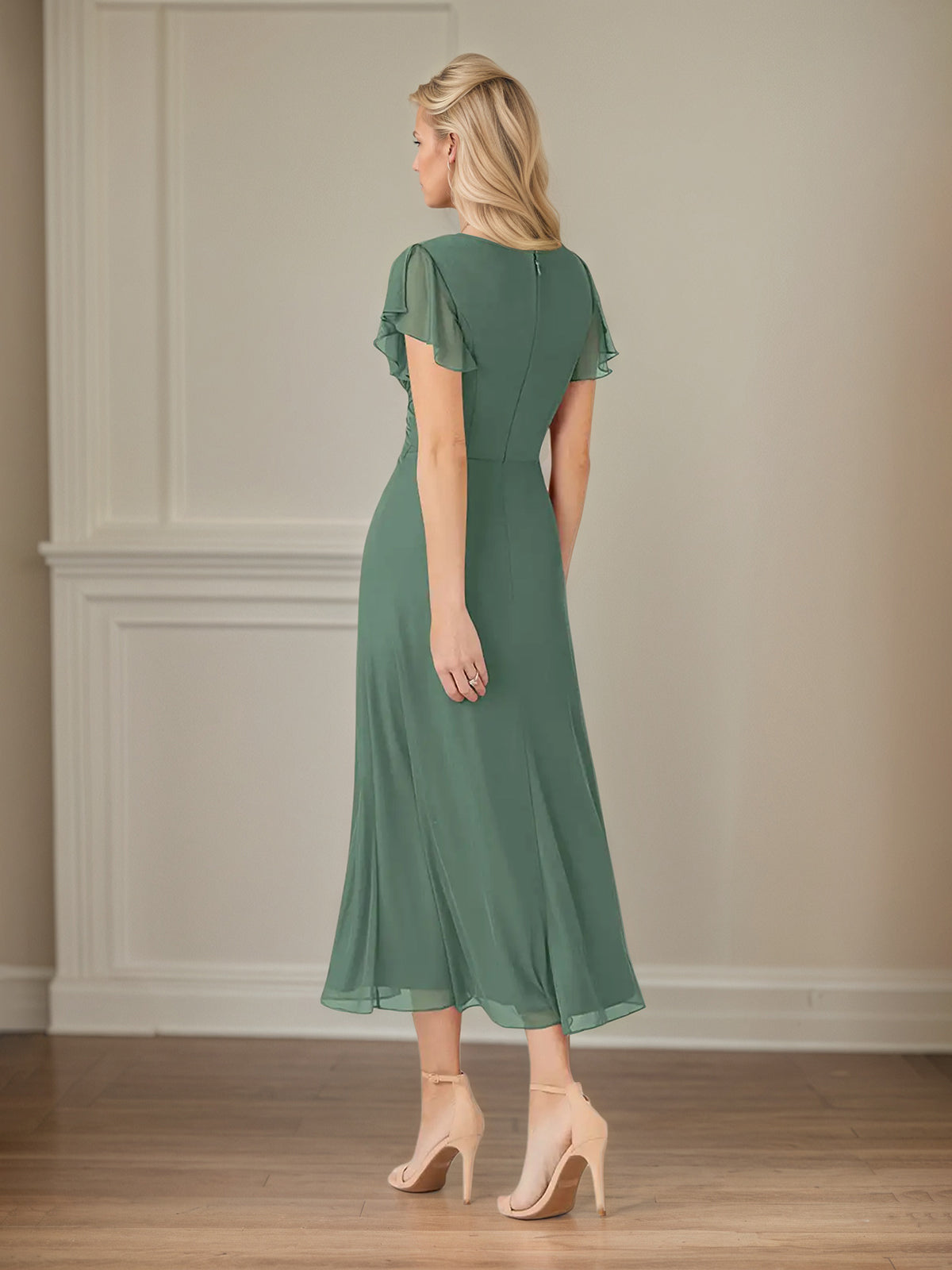 Grünes A-Linien Chiffon V-Ausschnitt kurzärmliges Tee-Länge Mutter-des-Braut-Kleid