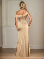 Robes longues champagne en satin pour mère de la mariée, coupe droite/colonne, une épaule, sans manches