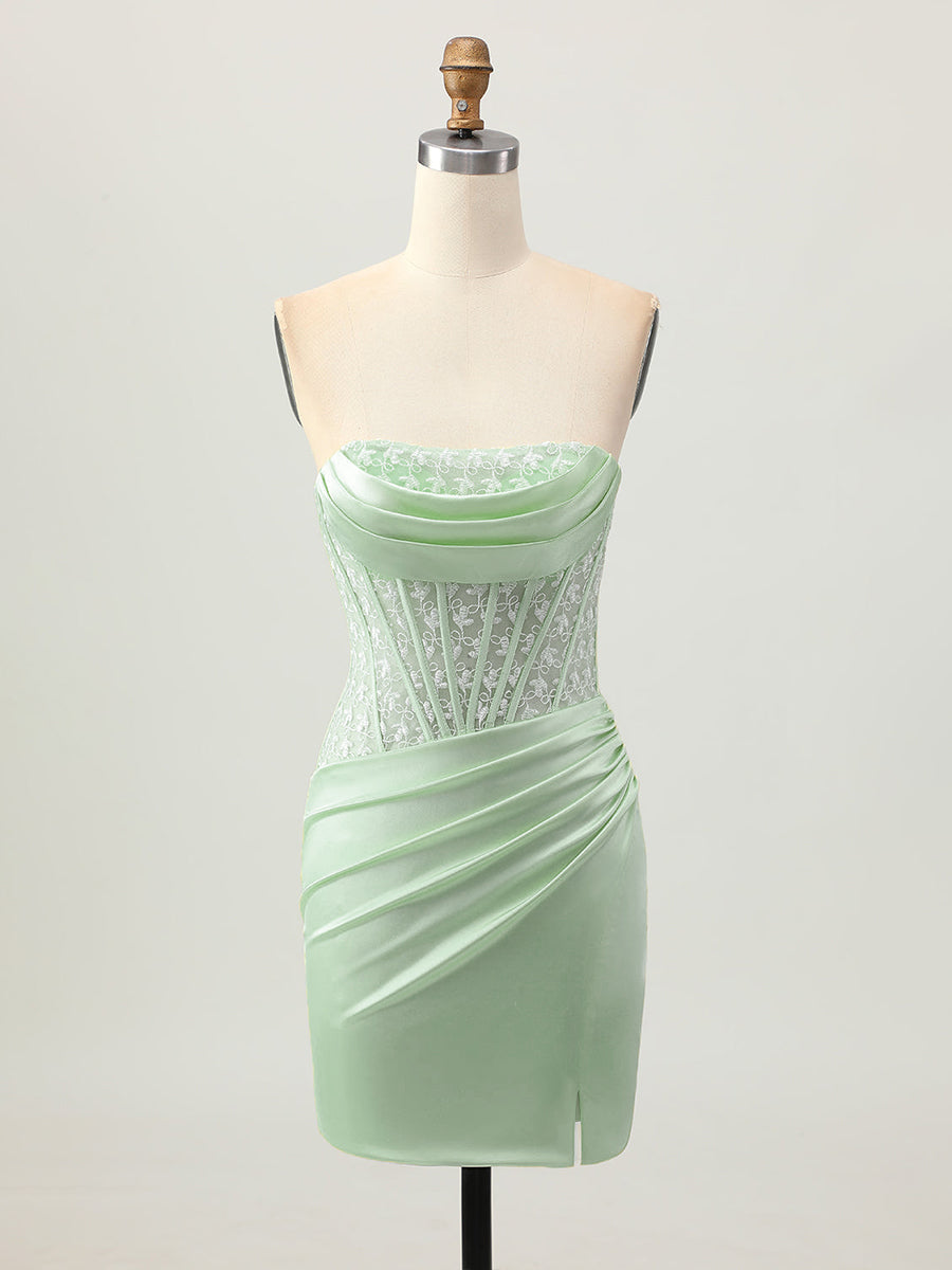 Robe bustier moulante en satin avec corset et laçage dans le dos pour bal de promo