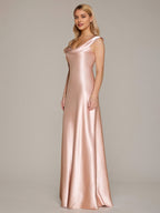 Abito lungo asimmetrico in satin rosa a tubino senza maniche