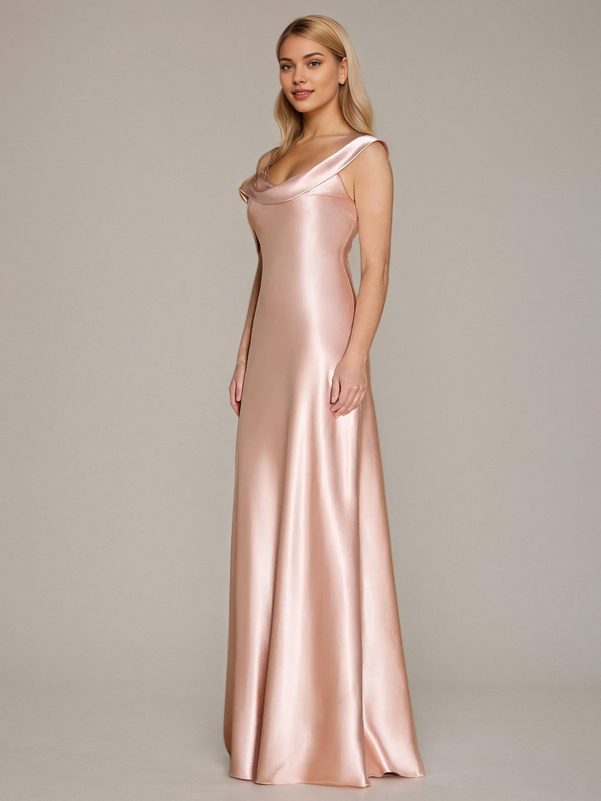 Abito lungo asimmetrico in satin rosa a tubino senza maniche