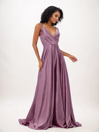 Vestidos de madrinha wisteria em cetim, corte evasê, babados, decote em V, sem mangas, comprimento até o chão