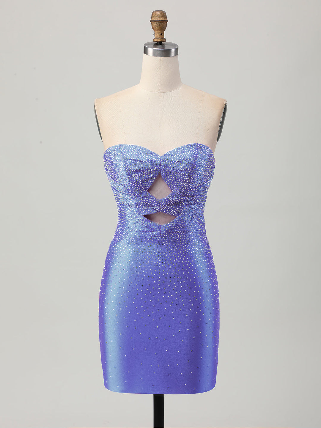 Robe courte mini moulante en satin sans bretelles avec découpes et perles