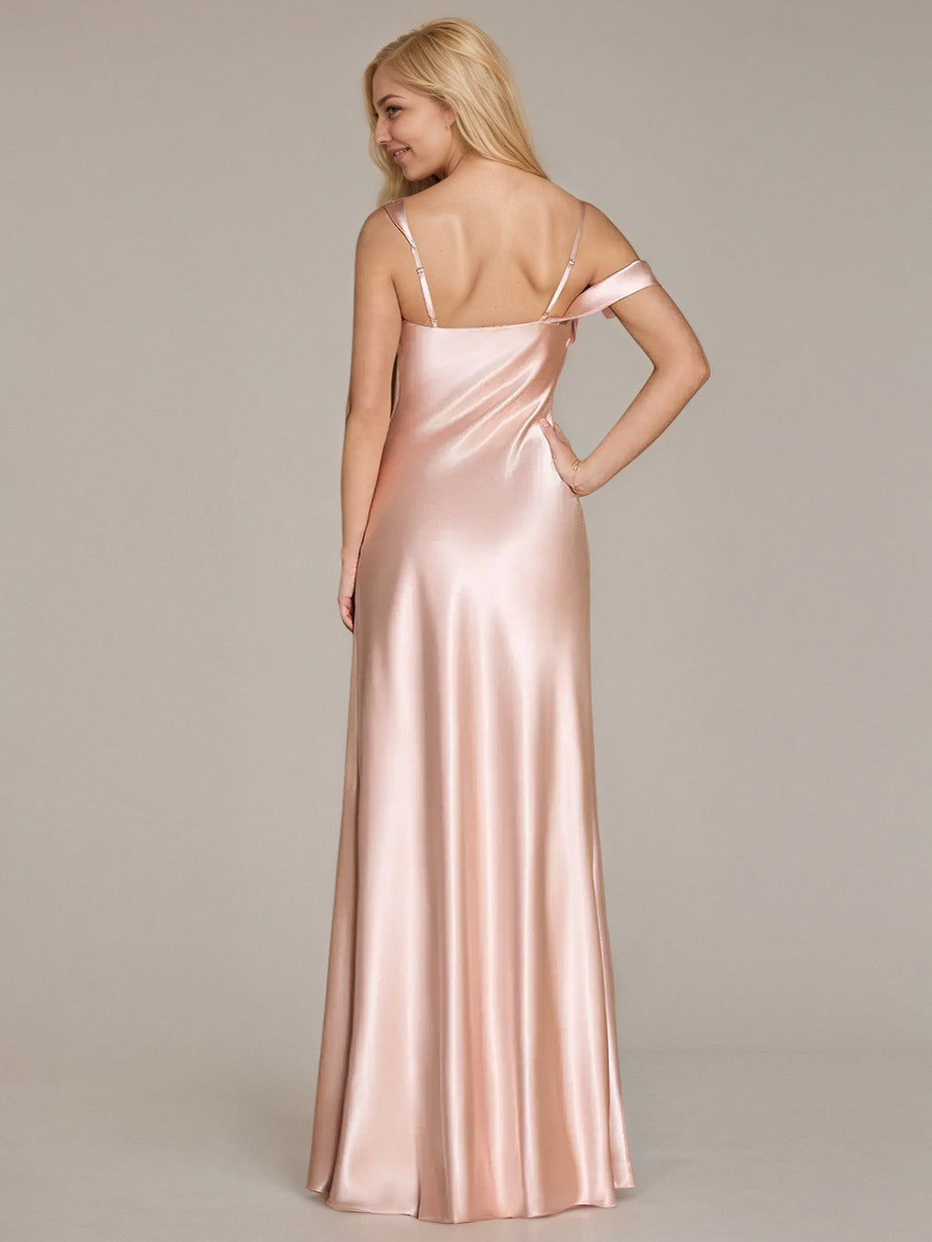 Abito lungo asimmetrico in satin rosa a tubino senza maniche