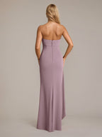 Robe fourreau/colonne en mousseline au décolleté bardot sans manches et longueur au sol couleur crépuscule