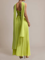 Vestido largo plisado de gasa verde con línea A, off shoulder y sin mangas