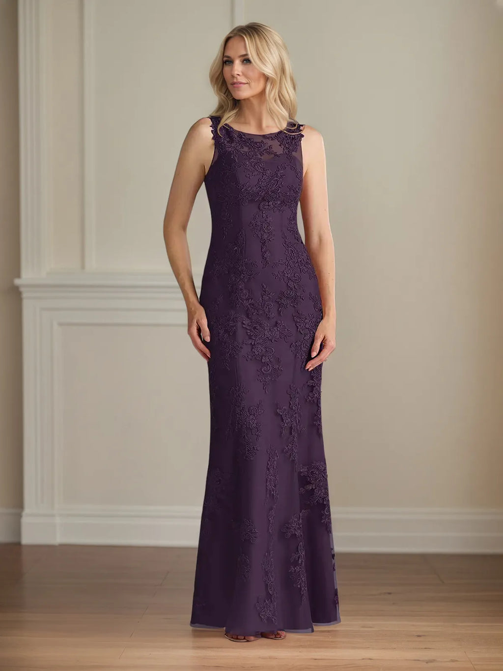 Trompeten-/Meerjungfrauen-Chiffon-Kleid mit Rundhalsausschnitt, Cape-Ärmeln und bodenlang