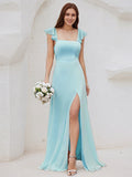 Vestido de dama de honor azul cielo de gasa en línea A con escote cuadrado, sin mangas y volantes, largo hasta el suelo