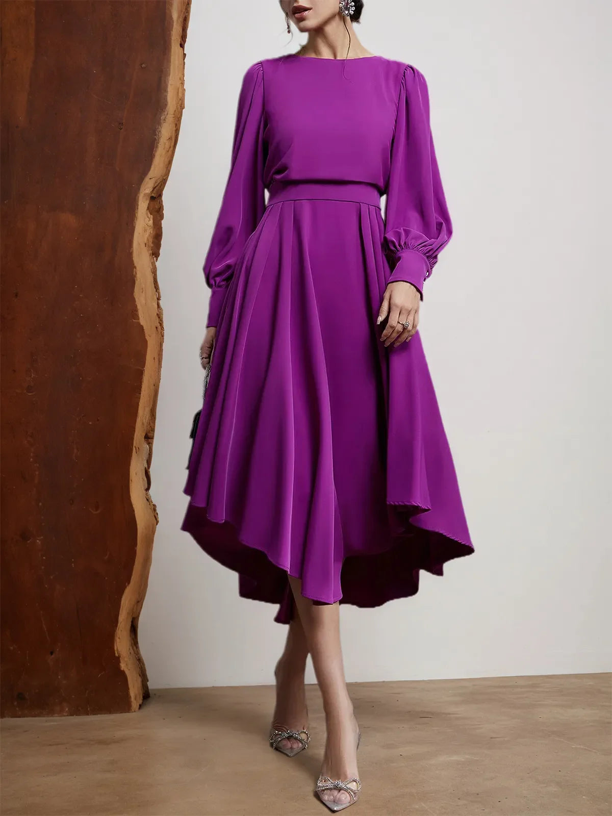 Rosarotes asymmetrisches Kleid mit Bootsausschnitt, langen Ballonärmeln und A-Linie Midi-Länge