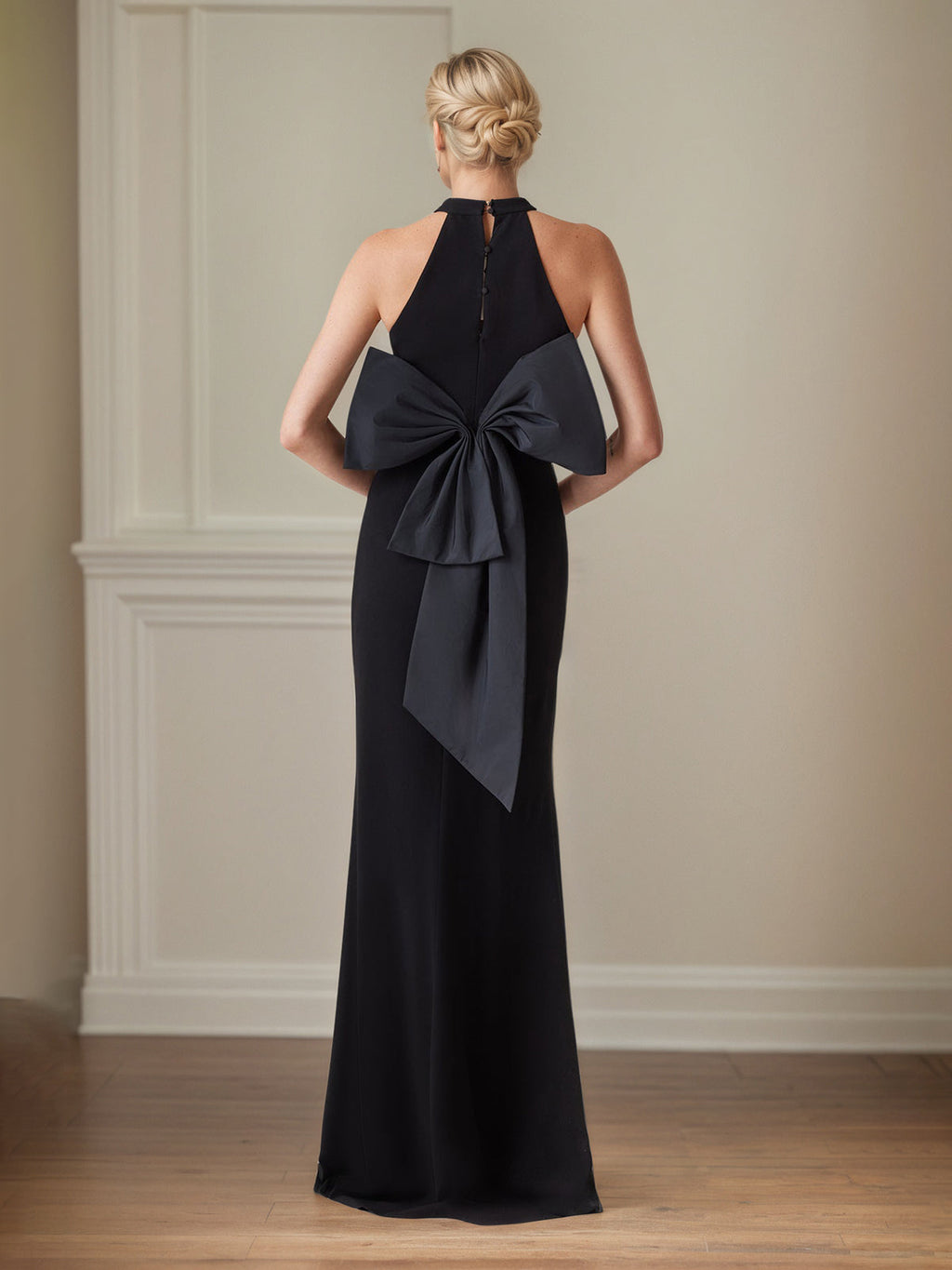 Schwarzes Stretch-Crêpe Etui-/Säulen-Kleid mit Neckholder, bodenlang, Mutter der Braut