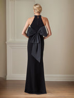 Schwarzes Stretch-Crêpe Etui-/Säulen-Kleid mit Neckholder, bodenlang, Mutter der Braut