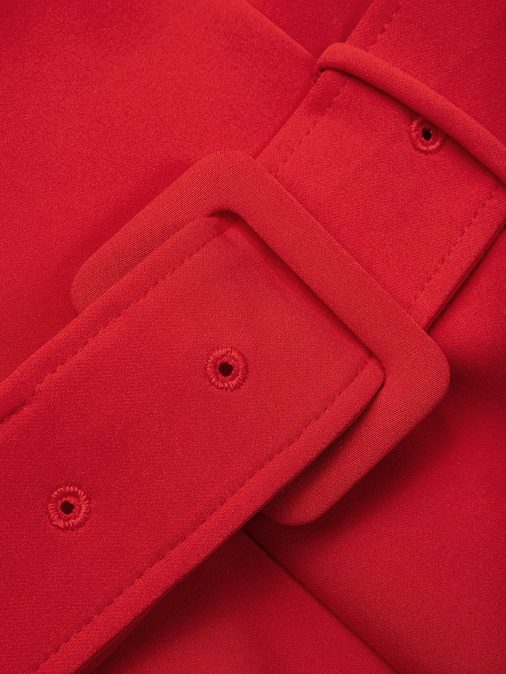 Abito midi rosso con scollo quadrato, senza maniche, linea ad A