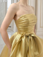 A-Linien trägerloses, gerades, kurzes Homecoming-Kleid mit Schleife