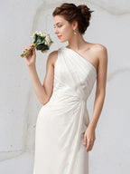 Abito da damigella avorio in chiffon, modello a colonna, monospalla, senza maniche, lungo fino a terra