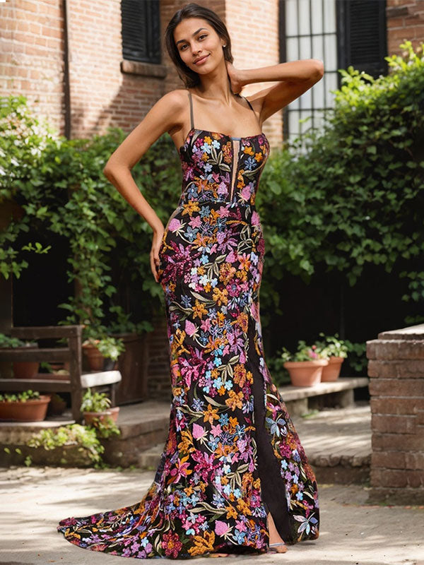 Abito lungo da ballo a sirena nero con fiori, corsetto e scollo a V con spacco e paillettes