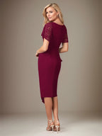 Bordeauxrotes Stretch-Crêpe Kleid mit V-Ausschnitt, kurzen Ärmeln, tea-length