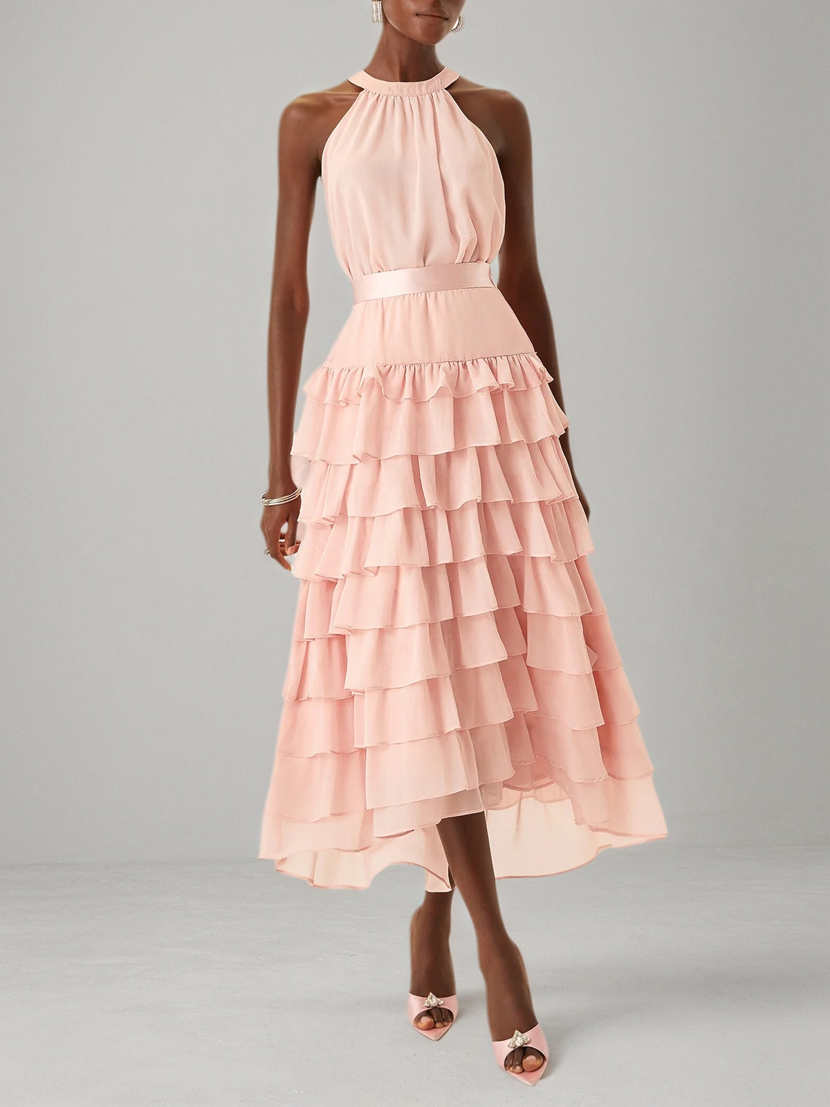 Rosa zweiteiliges Maxikleid aus gestuftem Chiffon mit Peplum, Neckholder und ärmellos in A-Linie