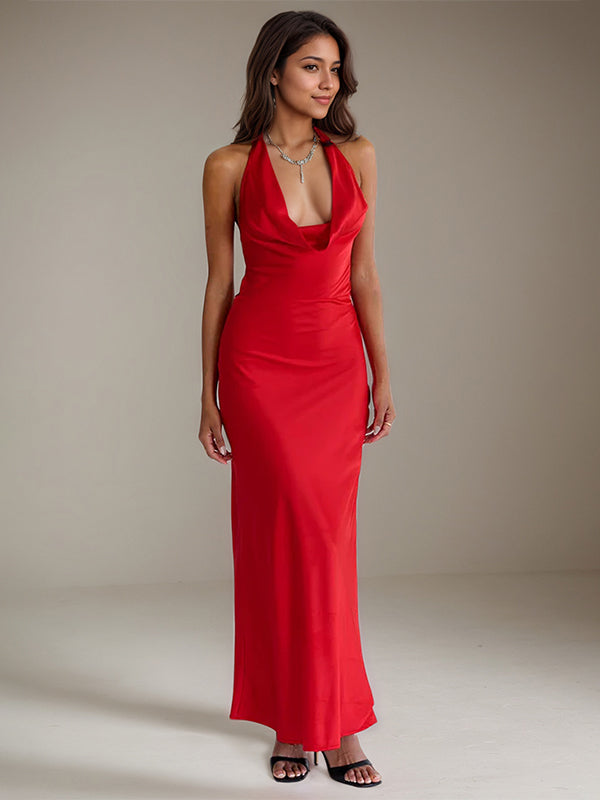 Vestido formal vermelho em cetim, comprimento até o tornozelo, decote halter, sem mangas, costas abertas