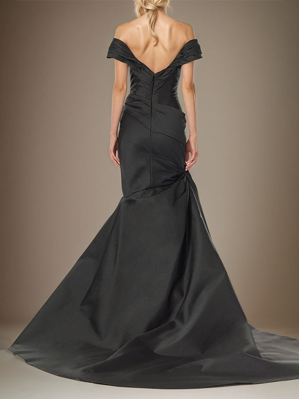 Vestido de madre de la novia negro trompeta/sirena, sin tirantes, largo hasta el suelo y sin mangas con escote hombros descubiertos