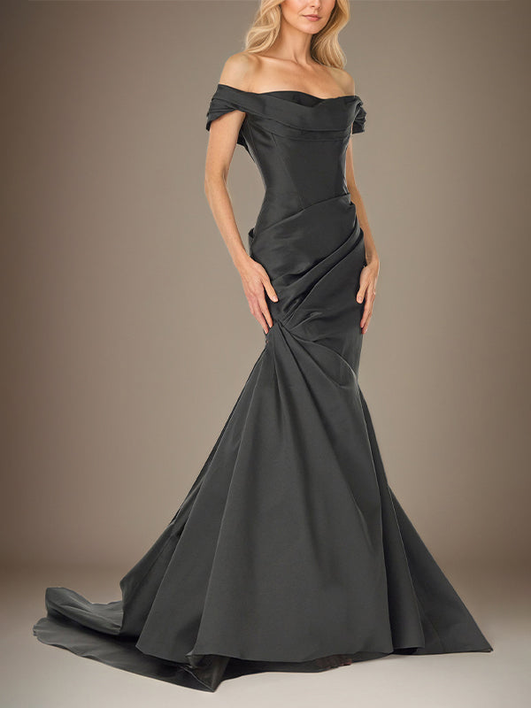 Vestido de madre de la novia negro trompeta/sirena, sin tirantes, largo hasta el suelo y sin mangas con escote hombros descubiertos