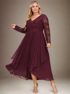 Abito da madre della sposa in chiffon e pizzo asimmetrico, linea a trapezio, scollo a V