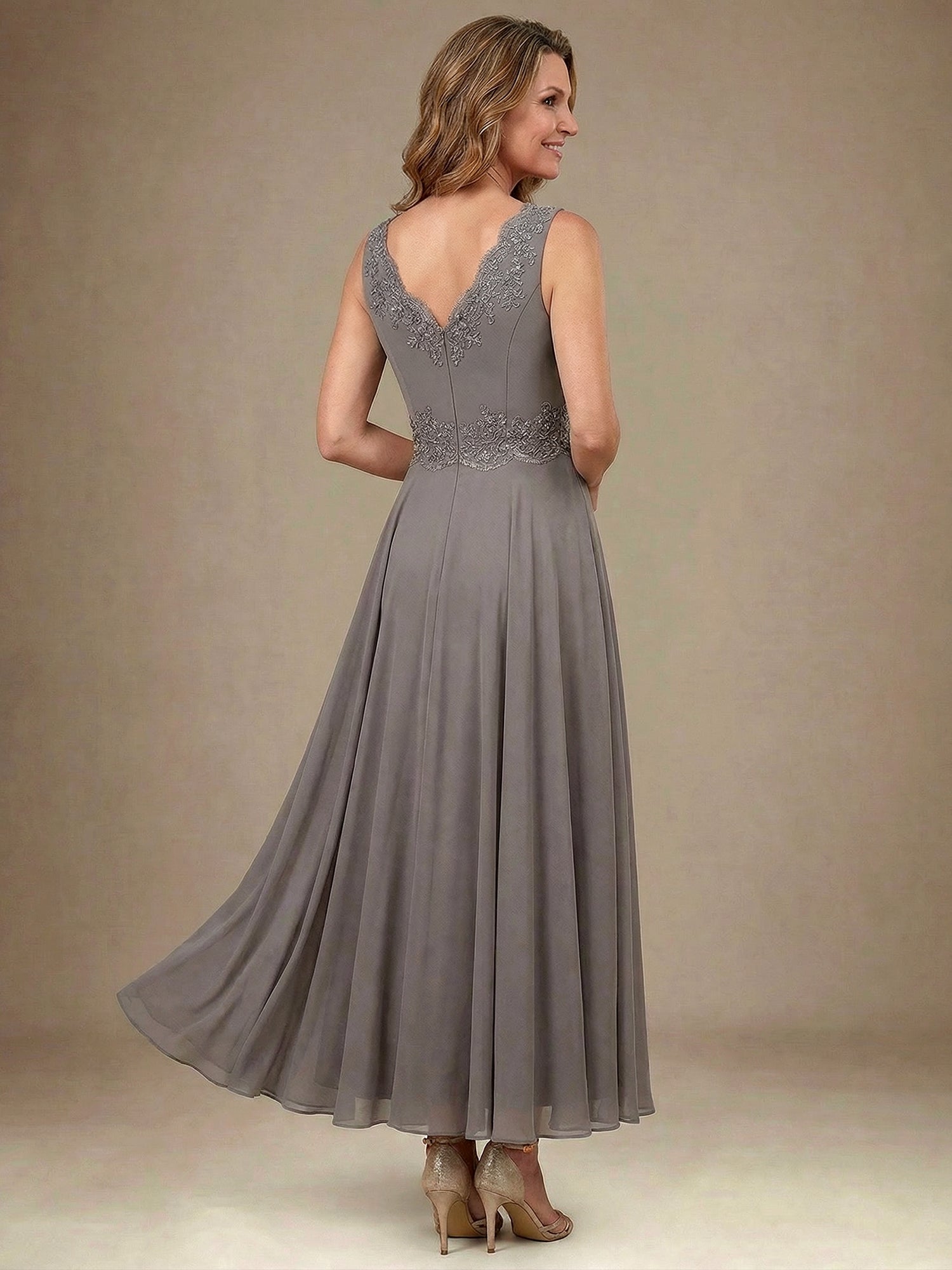 Vestido de madre de la novia línea A con escote en V, largo hasta el tobillo, gasa, lentejuelas, apliques, encaje y abalorios