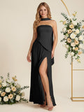Abito lungo da damigella d'onore in chiffon a pieghe, senza spalline e linea a trapezio per donna
