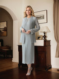 Robe mère de la mariée grise en mousseline longueur thé avec veste pailletée