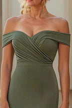 Etui/Säule schulterfreies ärmelloses Satin Mutter der Braut Kleid