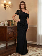 Trumpet/Mermaid Asymmetrical Mother of the Bride Dress with Appliques